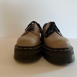 Dr. Martens 8053 Quad Pisa Platform Lace-Up Shoes in Taupe